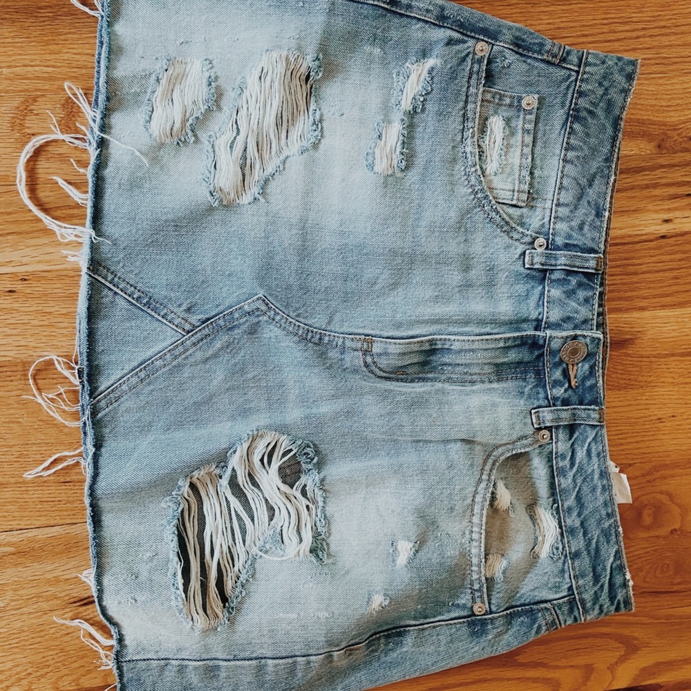Garage skirt